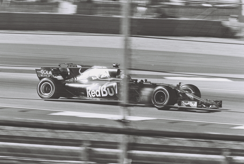 This is probably my favorite photo of the set. Just wish it was a different car...